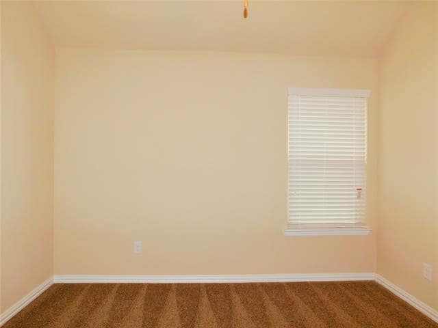 Building Photo - 3921 Roxbury St