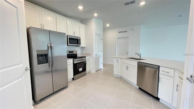 Building Photo - 5652 Lemon Grass St