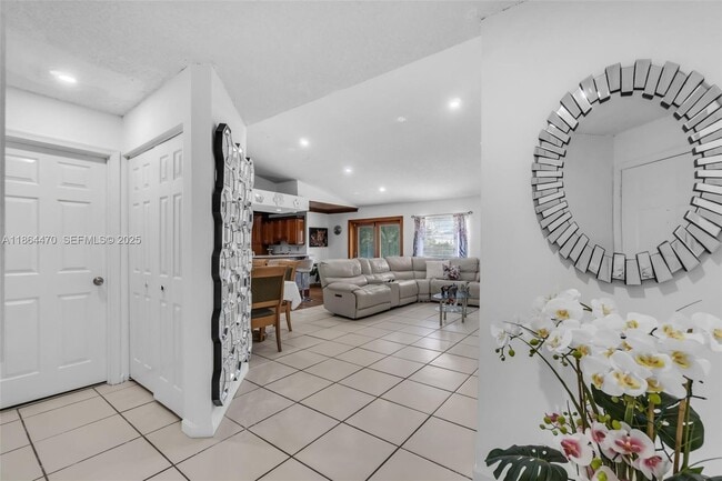 Building Photo - 2590 SE 7th Pl