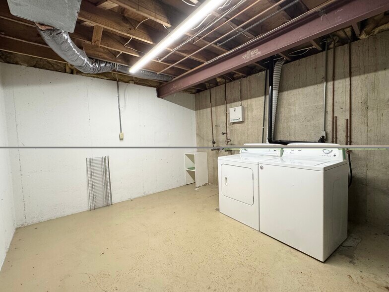 Building Photo - 3804 Pennsylvania Ave