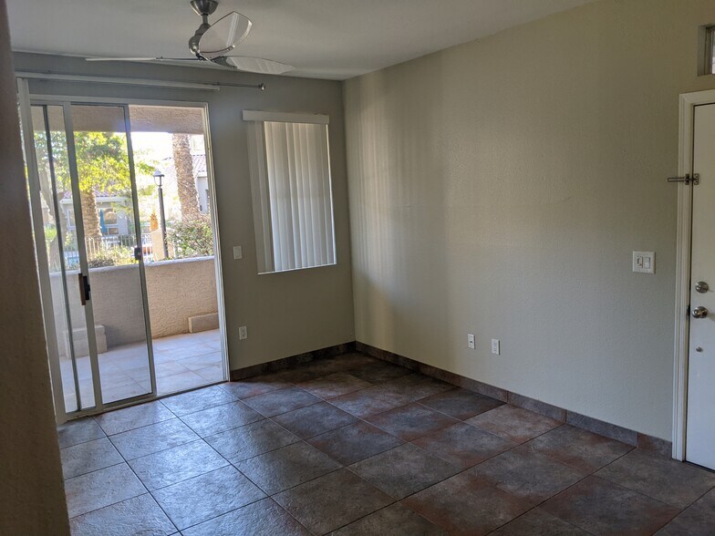 Beautiful pool views from your couch - 3830 E Lakewood Pky E