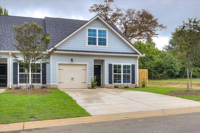 Building Photo - Brand New Luxury Attached Home