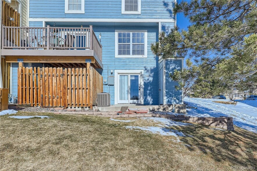 Building Photo - 9423 W Ontario Dr