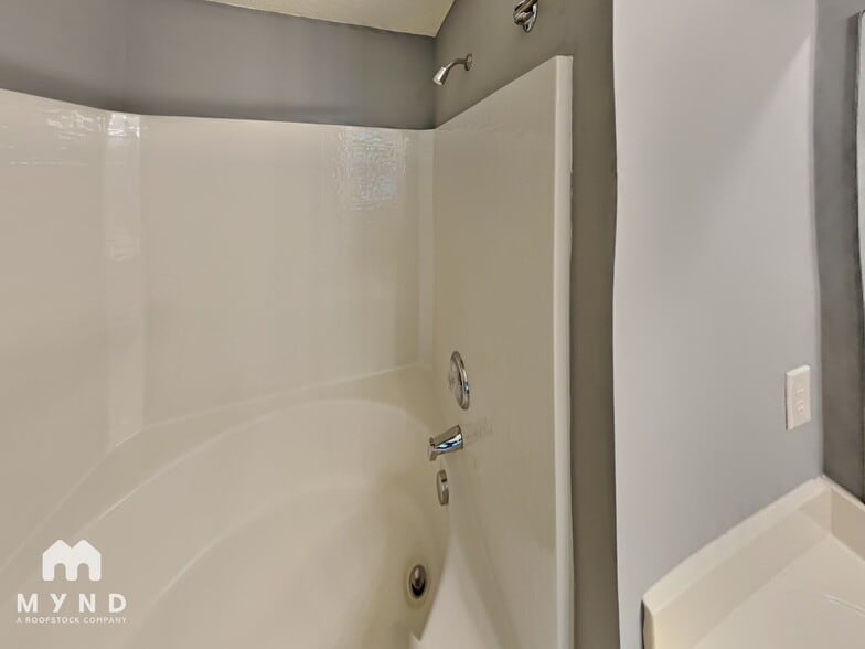 Building Photo - 16724 Timber Crossing Rd