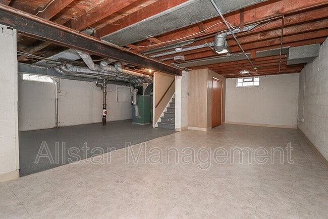 Building Photo - 6207 Gerald Ave