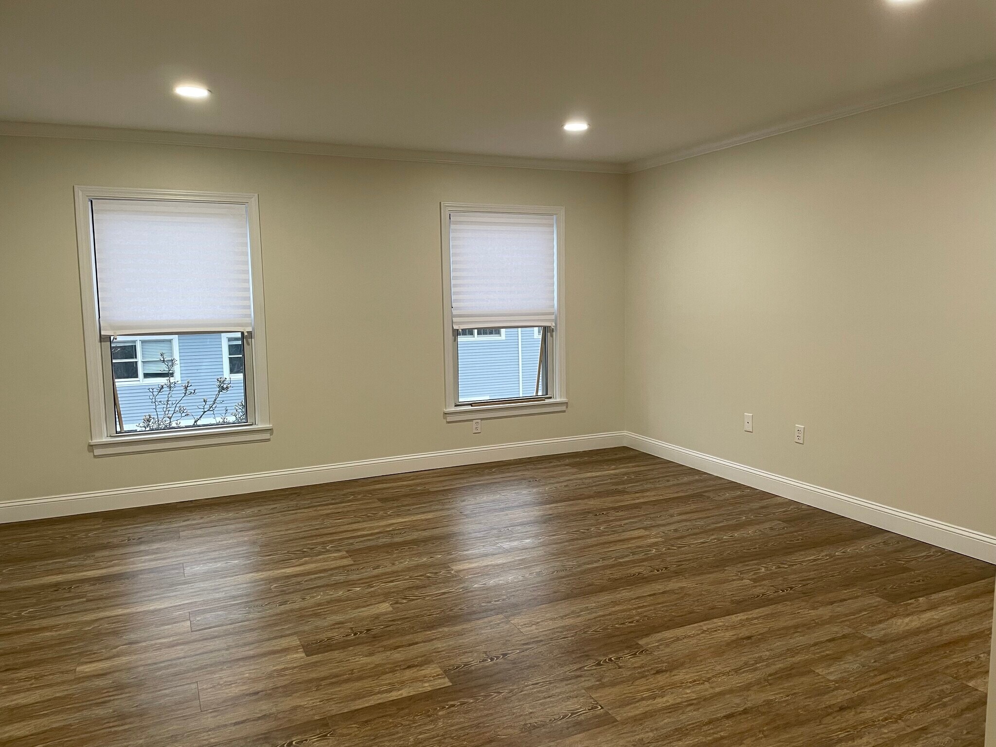 Living room - 33 Deer St