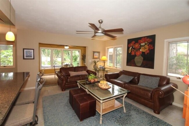 Building Photo - 4532 Ascot Cir N