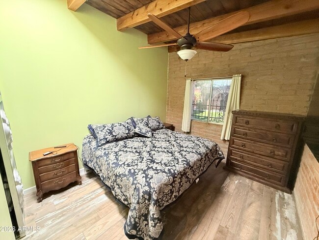 Building Photo - 3032 N 32nd St