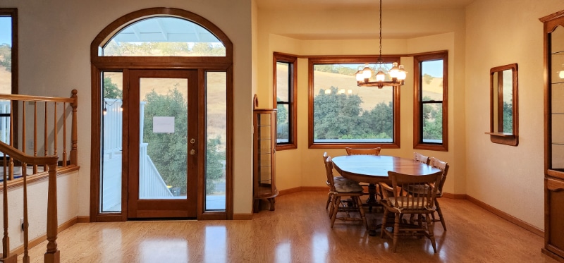 Building Photo - 3556 Mesa Verdes Dr