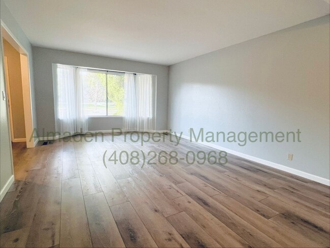 Building Photo - 1278 Oakglen Way