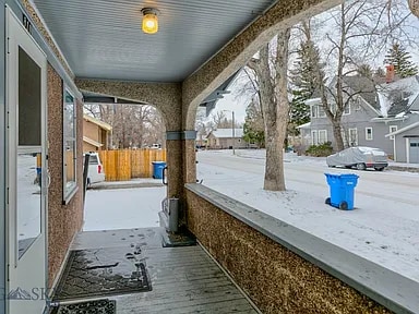 Building Photo - 810 W Lewis St