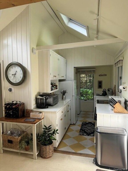 Building Photo - 42 Towd Point Rd