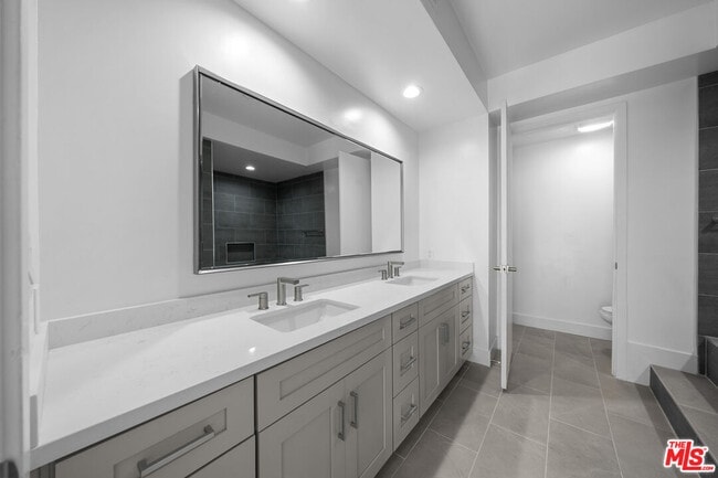 Building Photo - 235 S Tower Dr