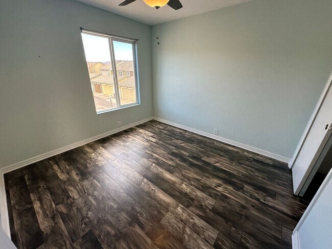 Building Photo - 3 Bed 3 bath house in Spring Creek!