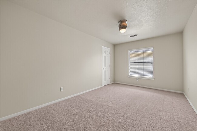 Building Photo - 1522 Brook Grove Dr