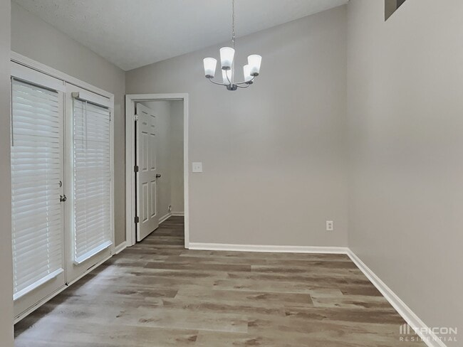 Building Photo - 1008 Braddock Cir