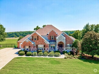 Building Photo - 7135 Sunset Ridge Cir