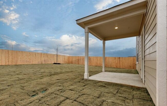 Building Photo - BEAUTIFUL NEW CONSTRUCTION IN HIDDENBROOKE