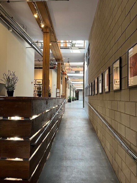 Building Photo - 801 Washington Ave N