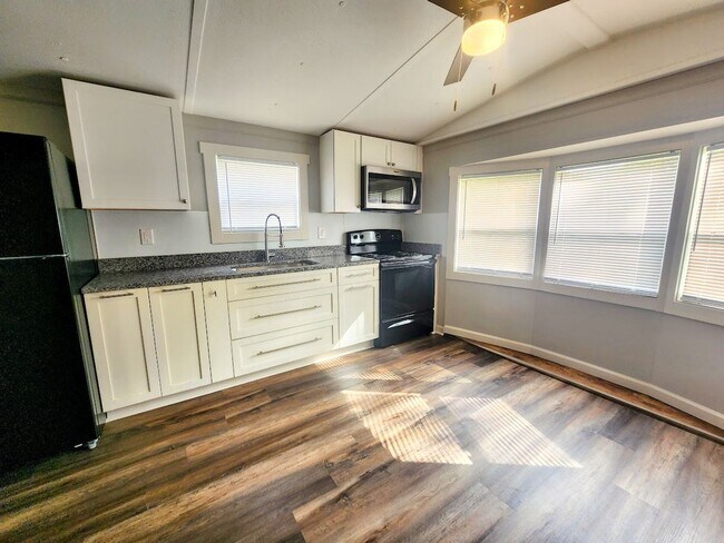 Building Photo - 3 BR Mobile Home for Rent Close to Wren Schools