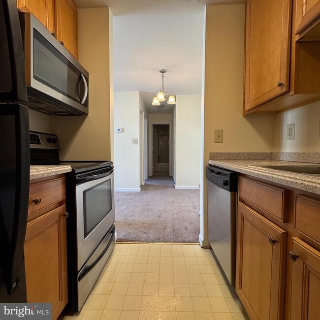 Building Photo - 41 Smokewood Ct