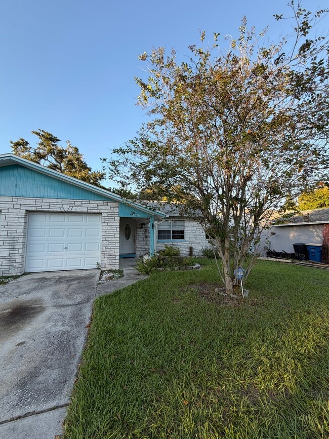 Building Photo - 3010 Catherine Dr