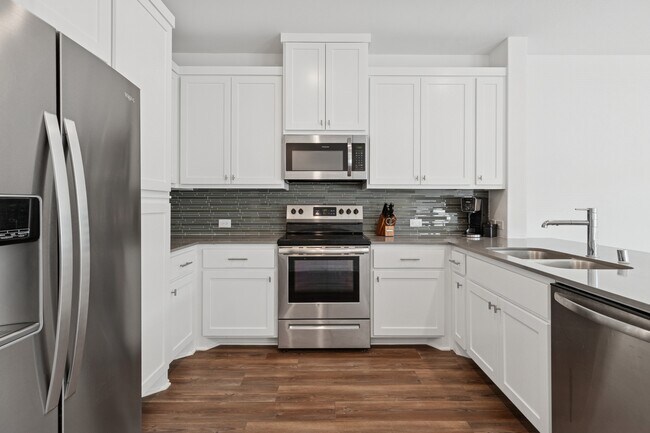 Building Photo - 4703 Kindred St