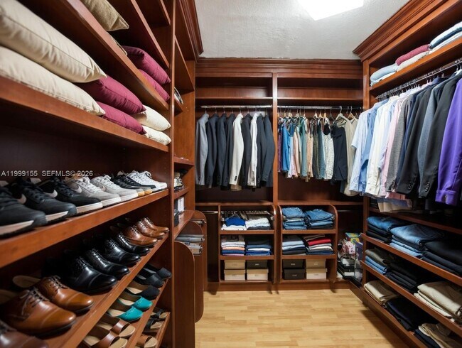 Building Photo - 15816 SW 103rd Ln