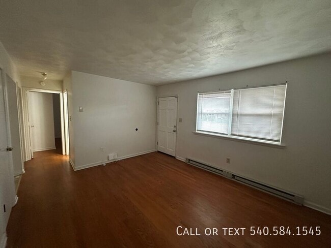 Building Photo - 3726 New Spring Branch Rd SE