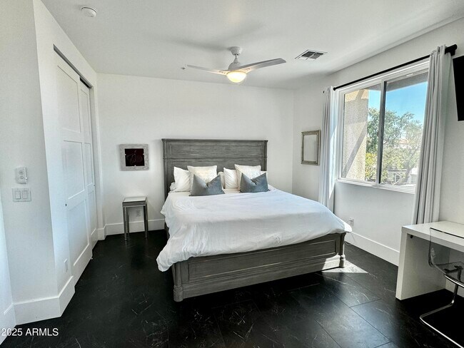 Building Photo - 3107 N 70th St