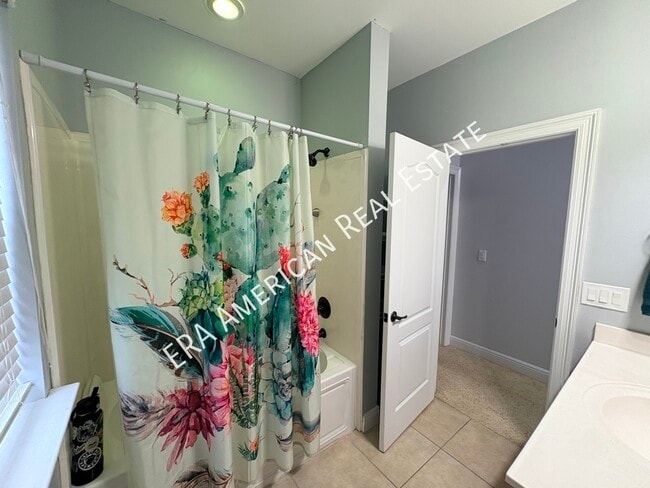 Building Photo - 485 Westgate Wy