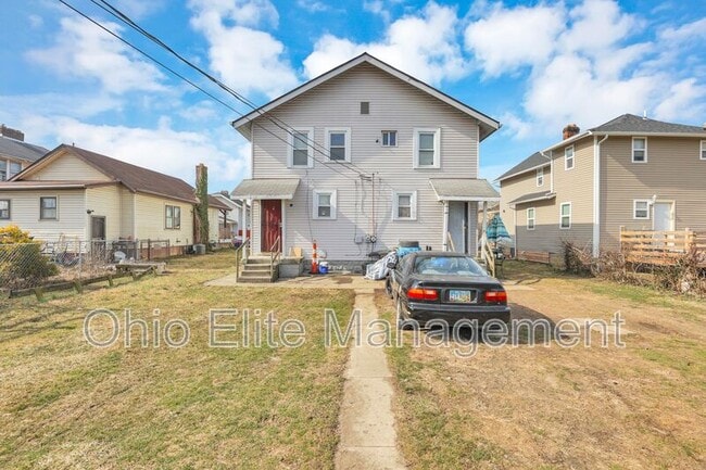 Building Photo - 254 S Wayne Ave