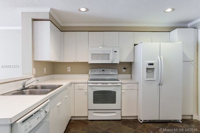 Building Photo - 1392 Coronado Rd