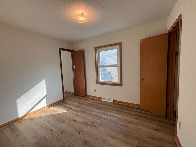Building Photo - 4408 Vesta Dr
