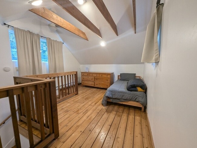 Building Photo - 2Bd/.75Ba Monroe House