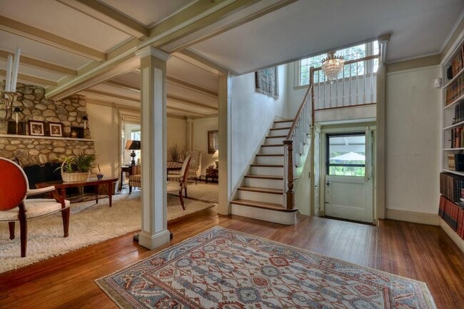 Building Photo - 188 Orchard Ridge Rd
