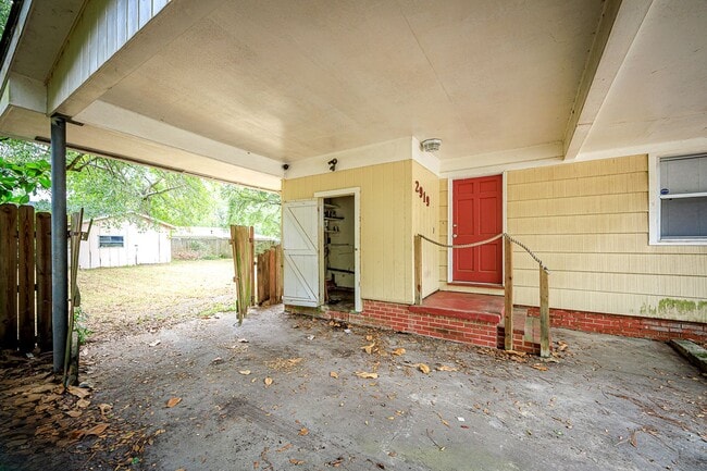 Building Photo - 2919 Criswell Ave