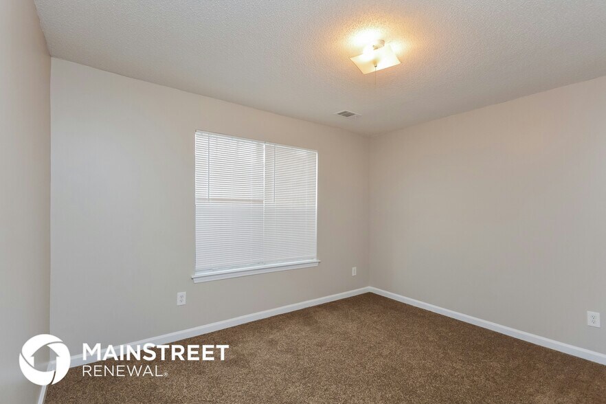 Building Photo - 4365 Idlewood Park