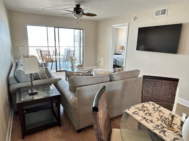 Building Photo - 8350 Estero Blvd