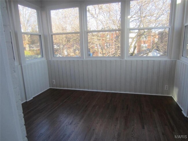 Building Photo - 1018 Claytonia Terrace