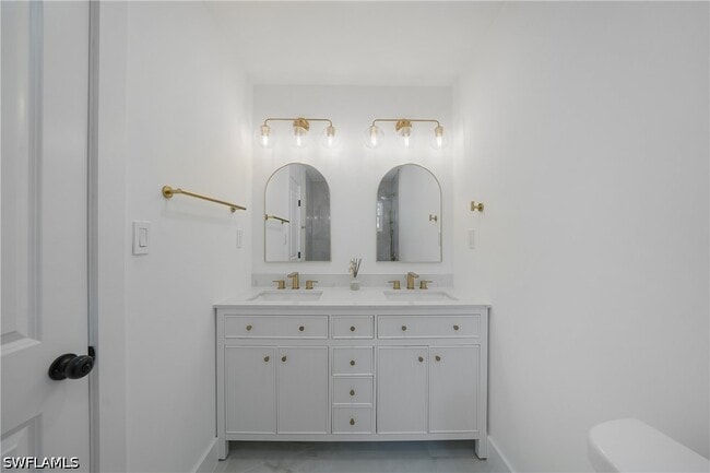 Building Photo - 27381 Voyageur Dr