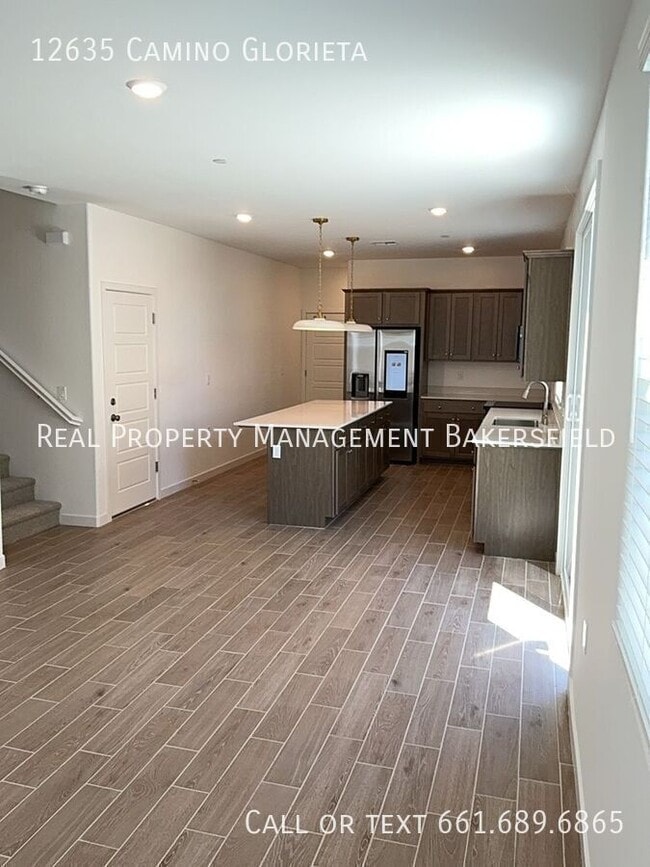 Building Photo - 12635 Camino Glorieta