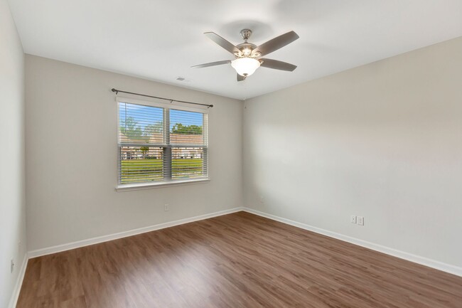 Building Photo - Beautiful One Story home in McKewn