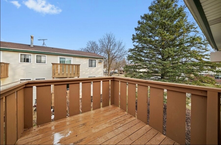 Deck - 2710 Northcreek Dr