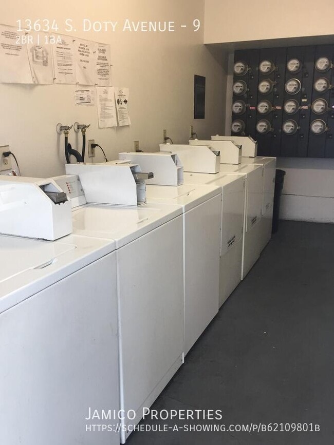 Building Photo - 13634 S Doty Ave