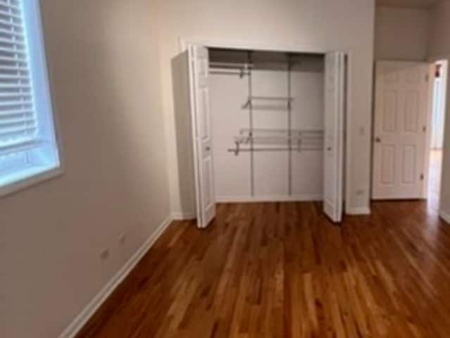 Building Photo - 633 E Bowen Ave