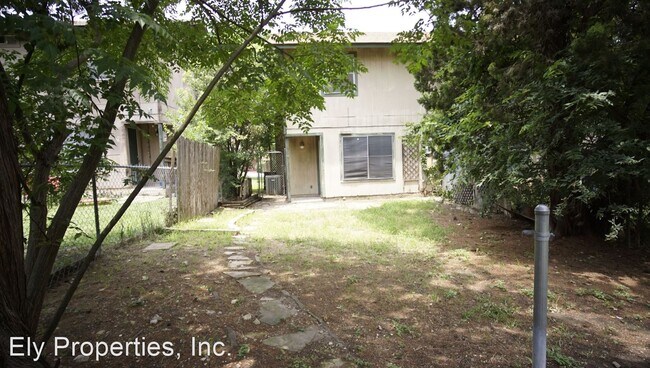 Building Photo - 2 br, 1.5 bath House - 1505-B Cinnamon Path