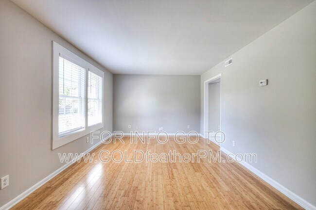 Building Photo - 109 Harrow Ct