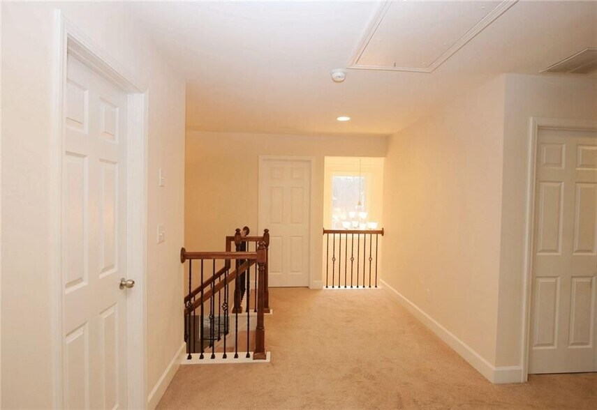 Building Photo - 2588 Cannon Farm Ln