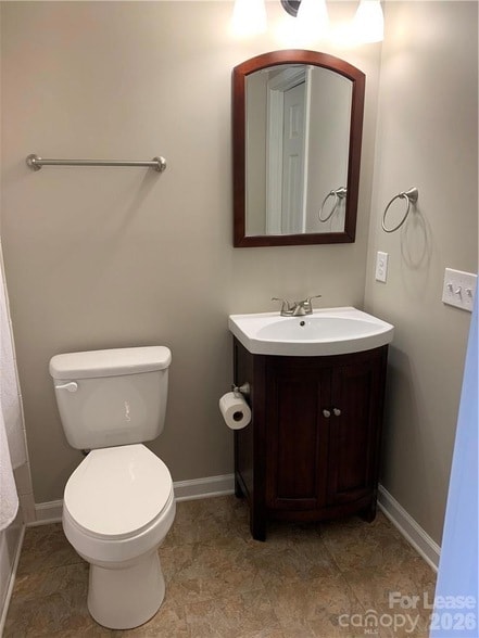 Building Photo - 2519 Stockbridge Dr